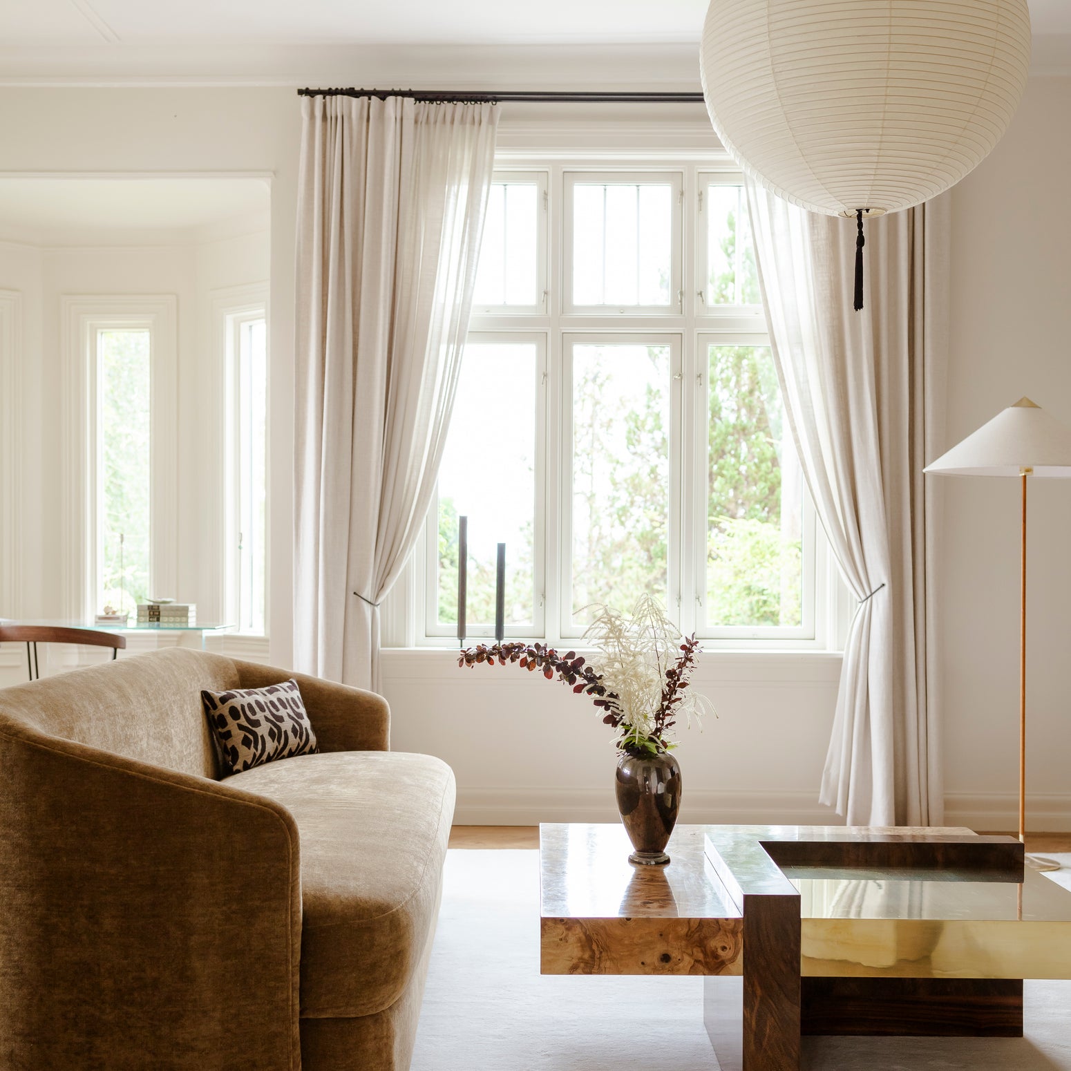 Kvadratisk sofabord Cresta Lounge Table i burl / rotfiner fra OsloDeco