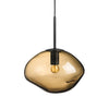 Taklampen Crystal Stone fra Hadeland Glassverk. Farge: Kakao, B300 mm, med svart oppheng.