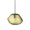 Taklampen Crystal Stone fra Hadeland Glassverk. Farge: Oliven, B300 mm, med stålfarget oppheng.