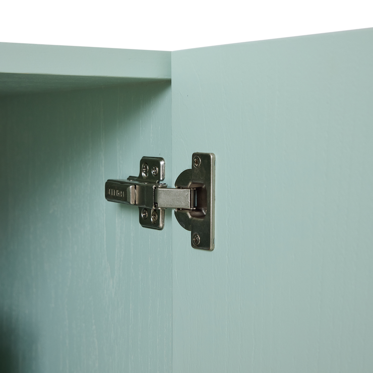 Skap Forma Cupboard Ice Blue fra HKliving.