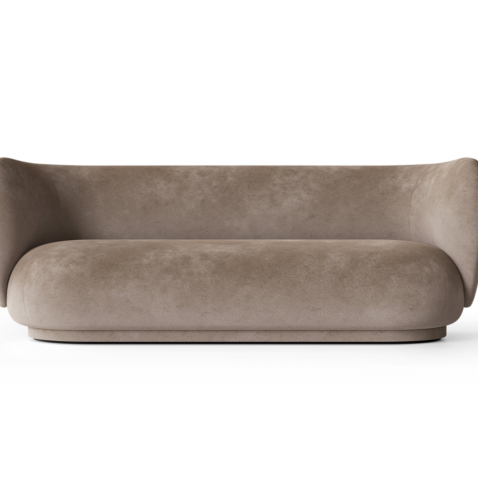 Sofa Rico 3 seter fra Ferm Living i tekstilet Faded Velvet i fargen Beige