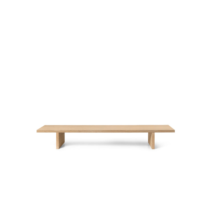 Kona Display Table fra Ferm Living i fargen Natural (naturfarget utgave).