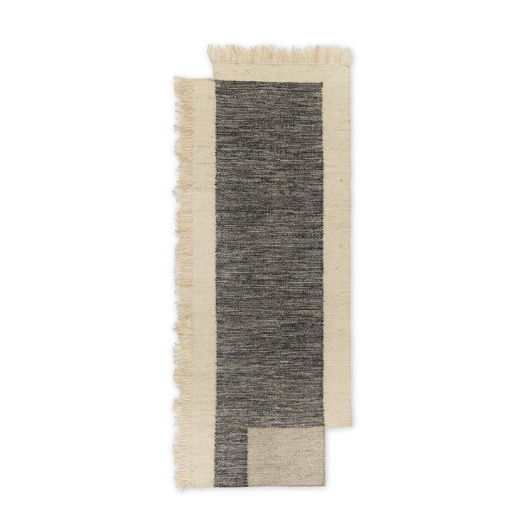 Teppet Counter Rug fra Ferm Living i størrelsen 80x200 cm. 