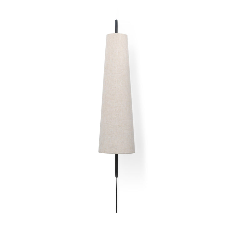 Vegglampen Ancora fra Ferm Living sett forfra.