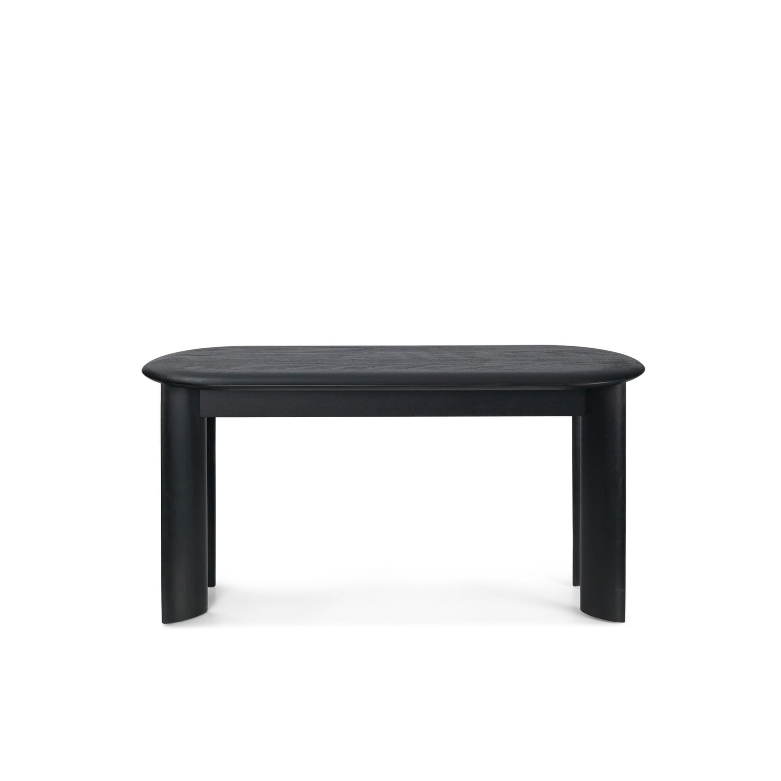 Benken Bevel fra Ferm Living i svartoljet bøk.