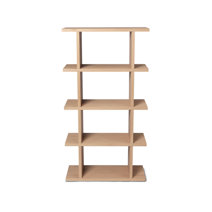 Bokhylle Kona Bookcase fra Ferm Living i naturfarget eikefiner, med 1x4 hyller