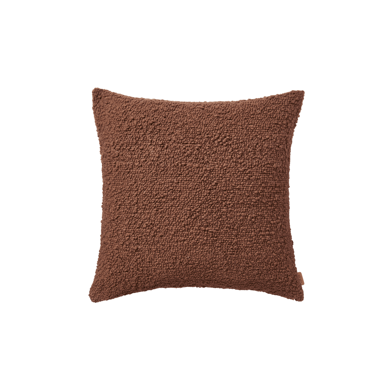 Pute Moor Cushion fra Ferm Living i fargen Sugar Kelp/ lysebrun.