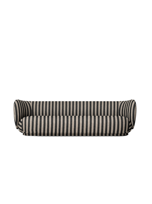 Sofa Rico 4 seter fra Ferm Living i tekstilet  Louisiana