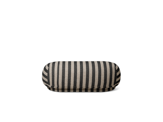 Puff Rico Ottoman fra Ferm Living i tekstilet Louisiana