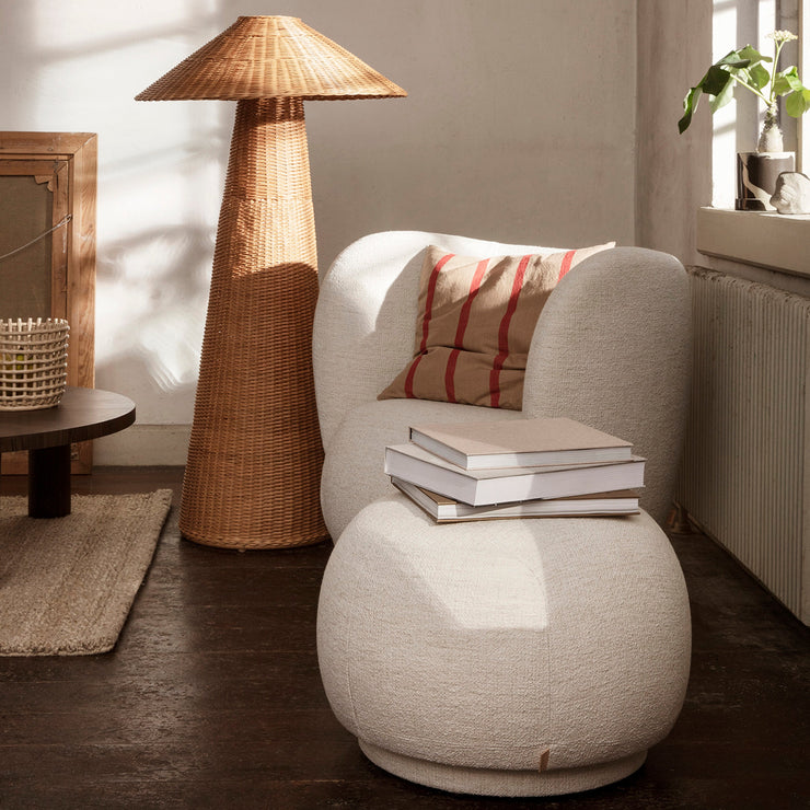 Puff Rico Pouf fra Ferm Living i tekstilet Bouclé i fargen Off-White