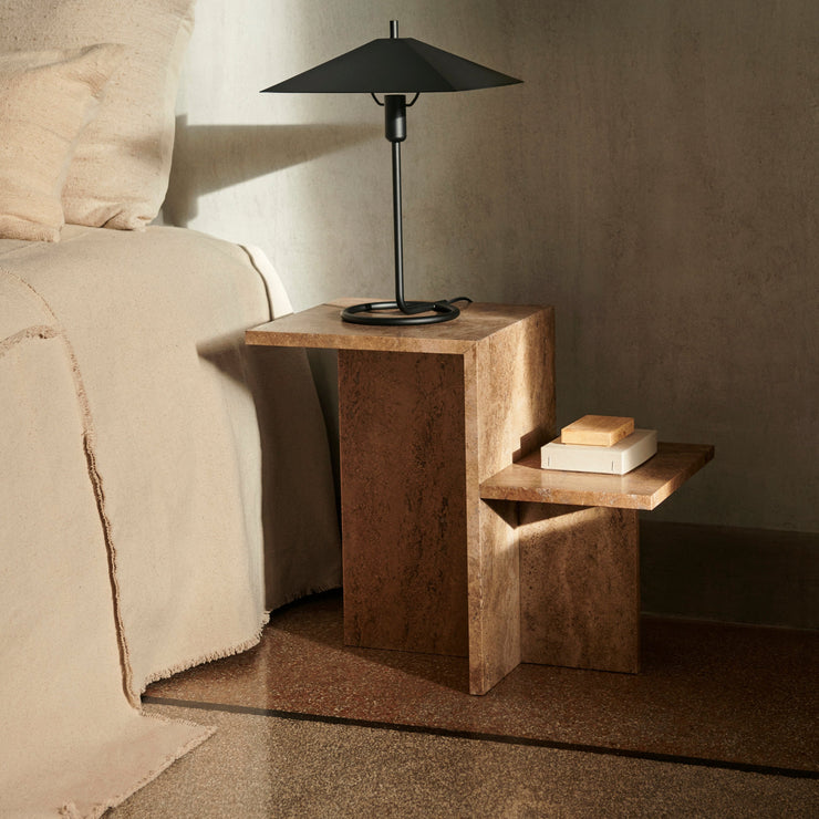 Sidebord Distinct Side Table Travertine i Dark Brown Travertine. 