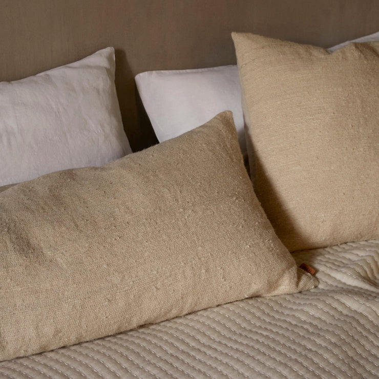 Puter Nettle Cushion fra Ferm Living