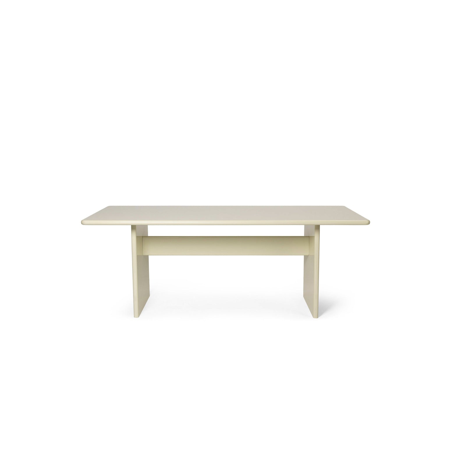 Spisebordet Rink Dining Table i fargen Eggshell fra Ferm Living i størrelse 90x200 cm