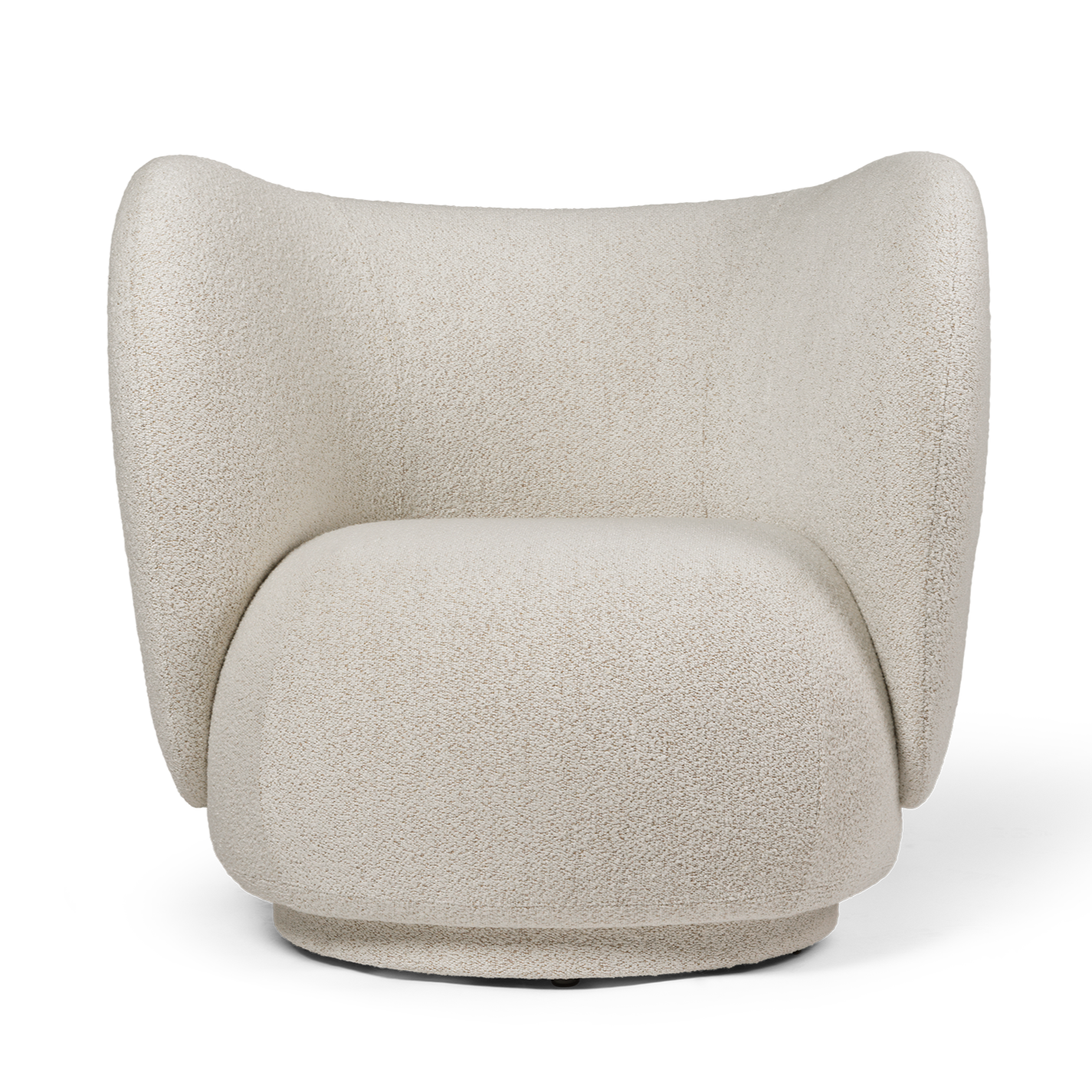 Lenestol Rico Lounge Chair fra Ferm Living i tekstilet Soft Bouclé i fargen Off-White/Sand (Prisgruppe 1)