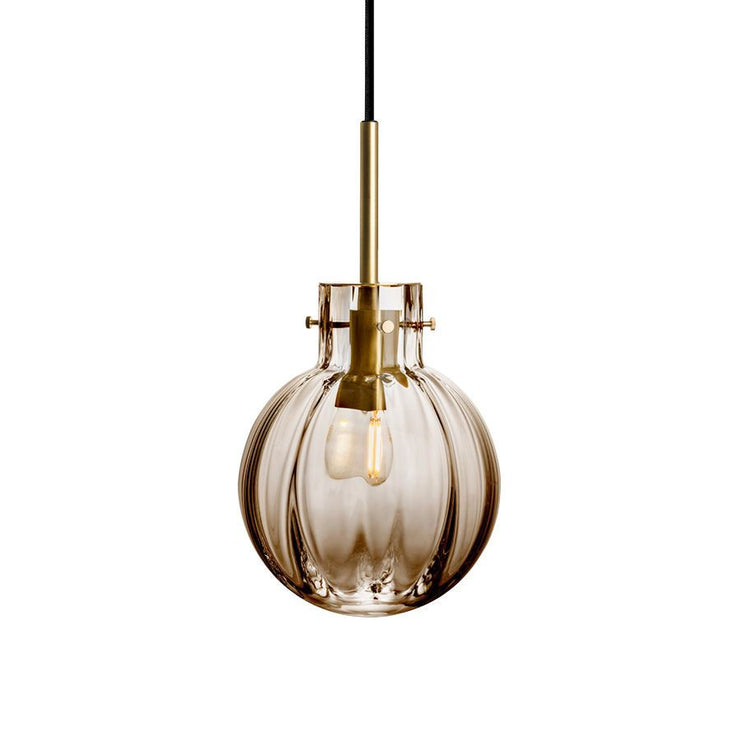 Krystallkule Optikk fra Hadeland Glassverk. Farge: Kakao, Ø160 mm.