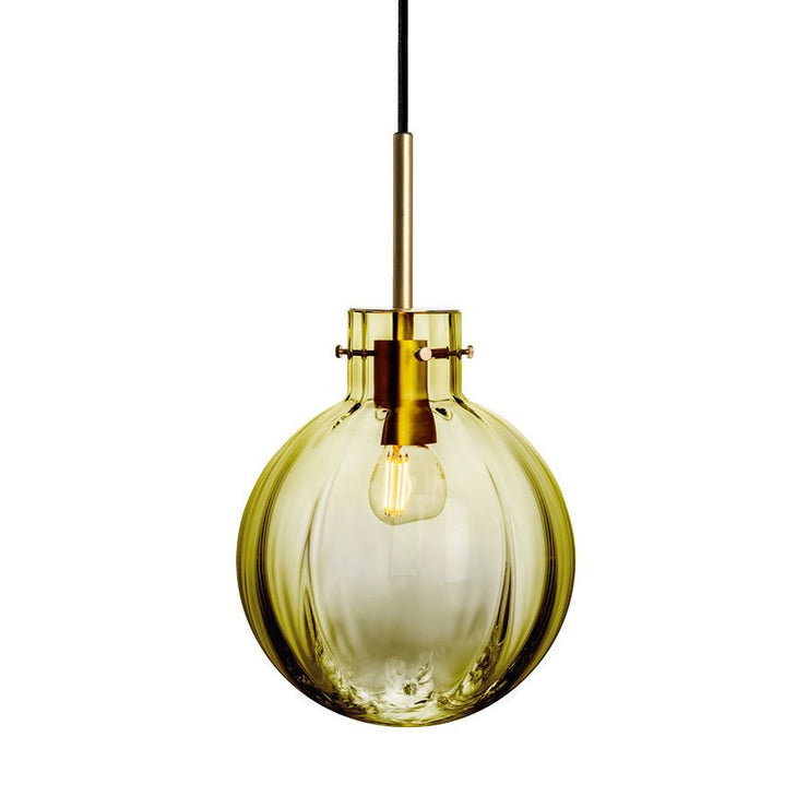 Krystallkule Optikk fra Hadeland Glassverk. Farge: Oliven, Ø200 mm.