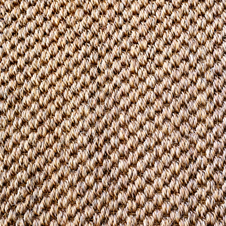 Sisal Hampa i farge natur. Velg mellom kantsøm eller kantbånd i matchende farge. 