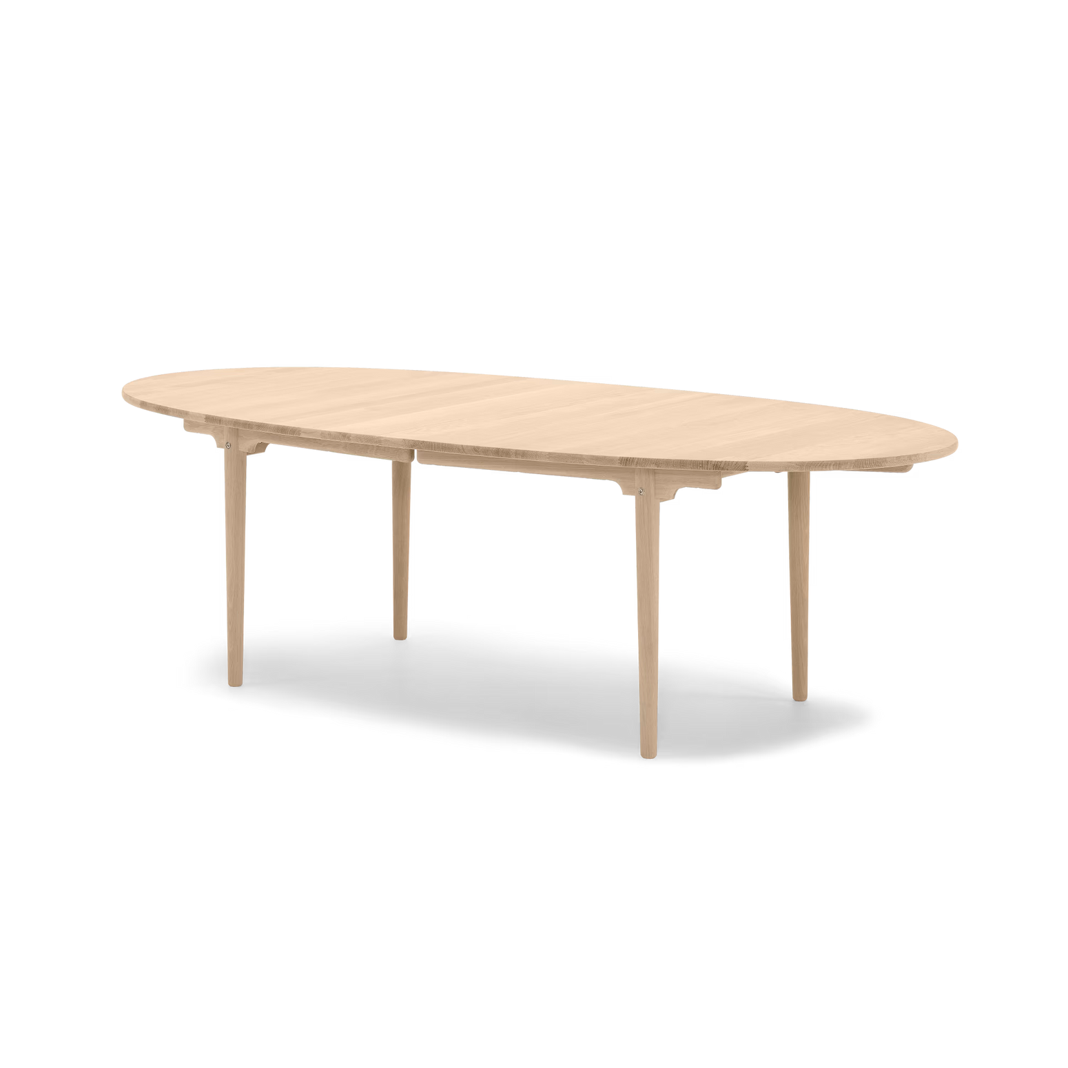 Spisebord i oljet eik, CH339