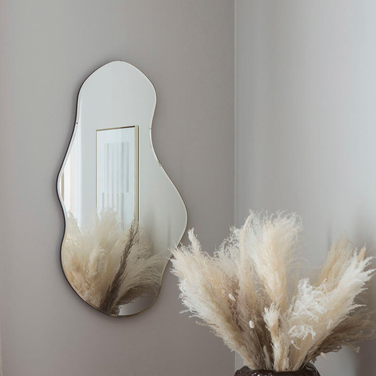 Veggspeil Pond Mirror Large fra Ferm Living