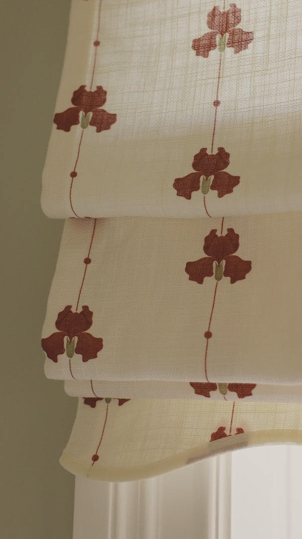 Liftgardin Scallop Edge Sweet Pea fra Gotain