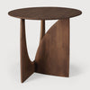 Sidebordet Geometric Side Table fra Ethnicraft i brunlakkert teak
