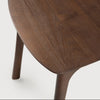 Spisestol Bok Dining Chair fra Ethnicraft med finish i brunlakkert teak