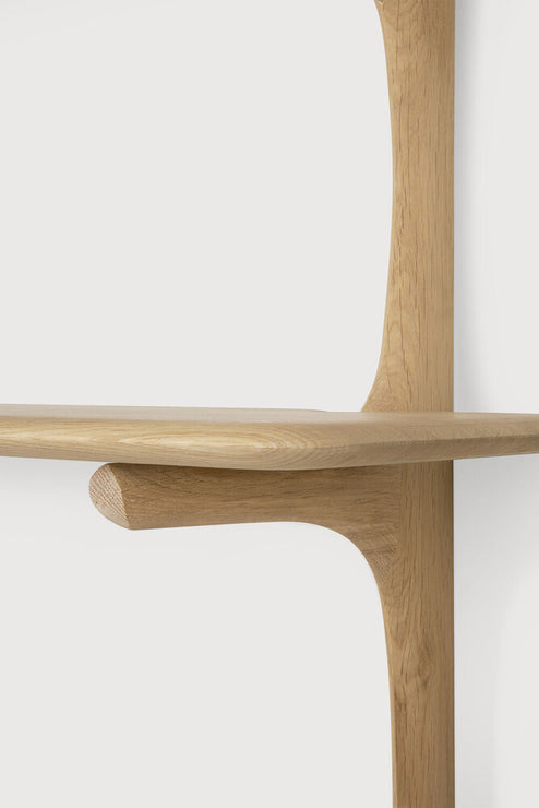 Vegghengt hylle Pl Wall Shelf fra Ethnicraft, i heltre eik