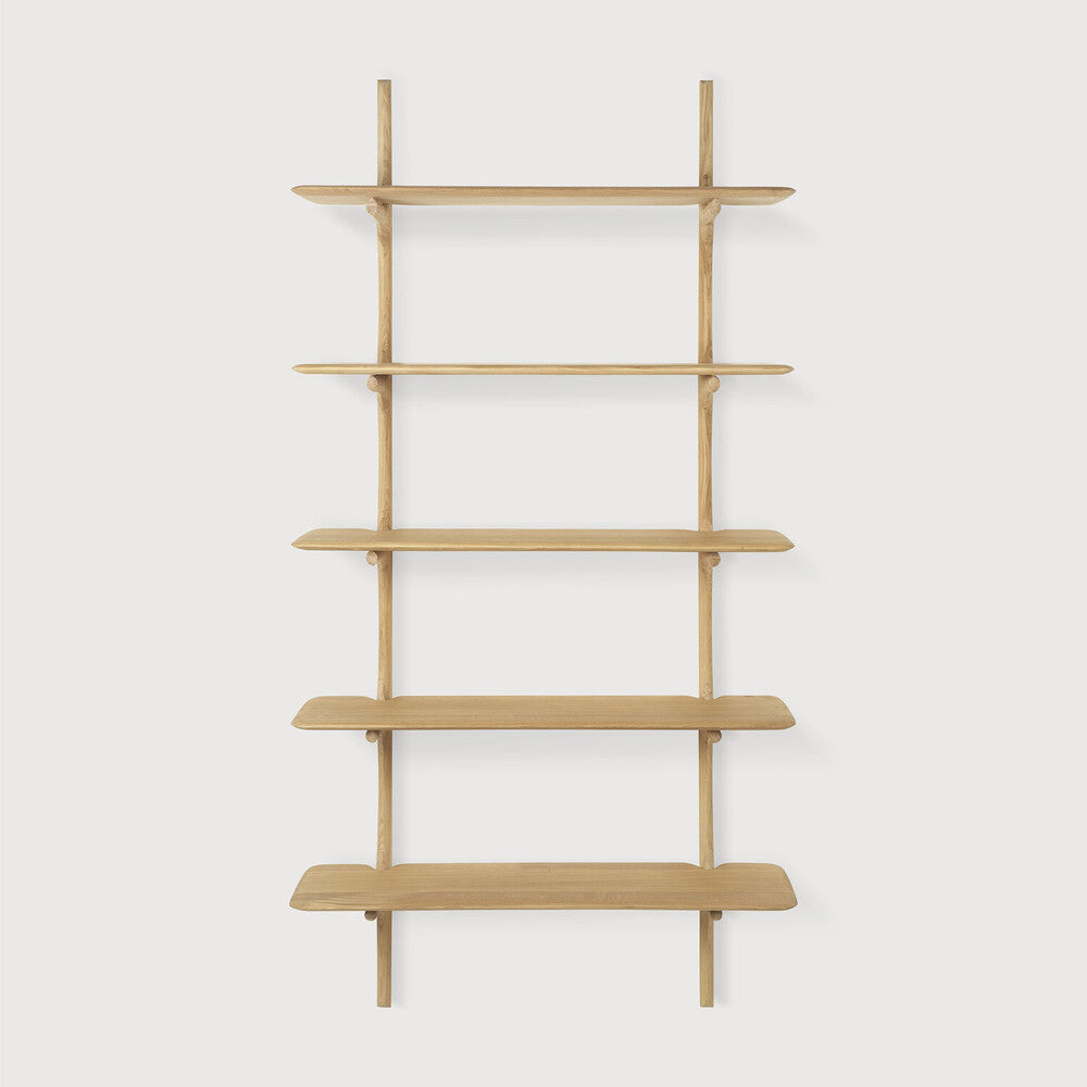 Vegghengt hylle med fem hylleflater: Pl Wall Shelf fra Ethnicraft, i heltre eik