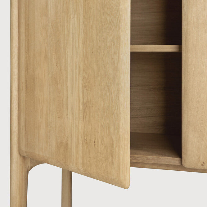 Skap i heltre eik, Pl Cupboard fra Ethnicraft 