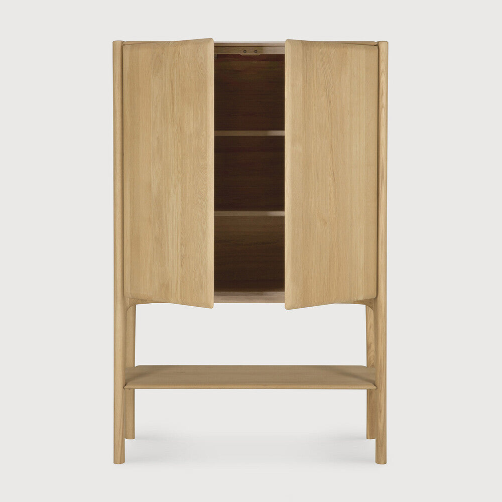 Skap i heltre eik, Pl Cupboard fra Ethnicraft 