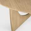 Spisebord Geometric Dining Table Round fra Ethnicraft i oljet eik
