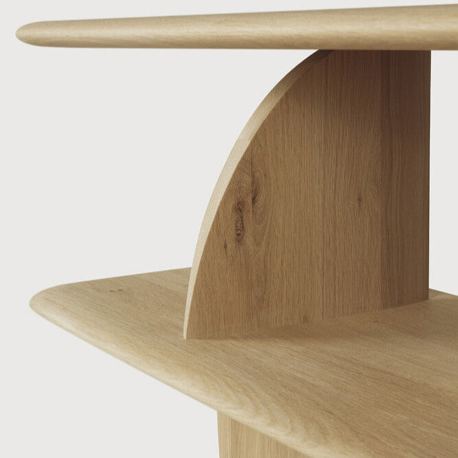 Skjenk Geometric Console fra Ethnicraft i oljet eik