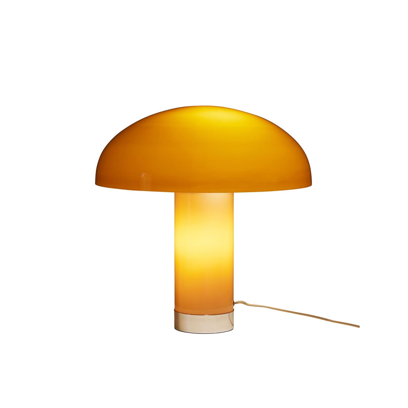 Bordlampen Lounge Table Lamp fra HK Living i den lyse karamellfargede akrylglassvarianten lyser varmt og vakkert opp når den er tent!