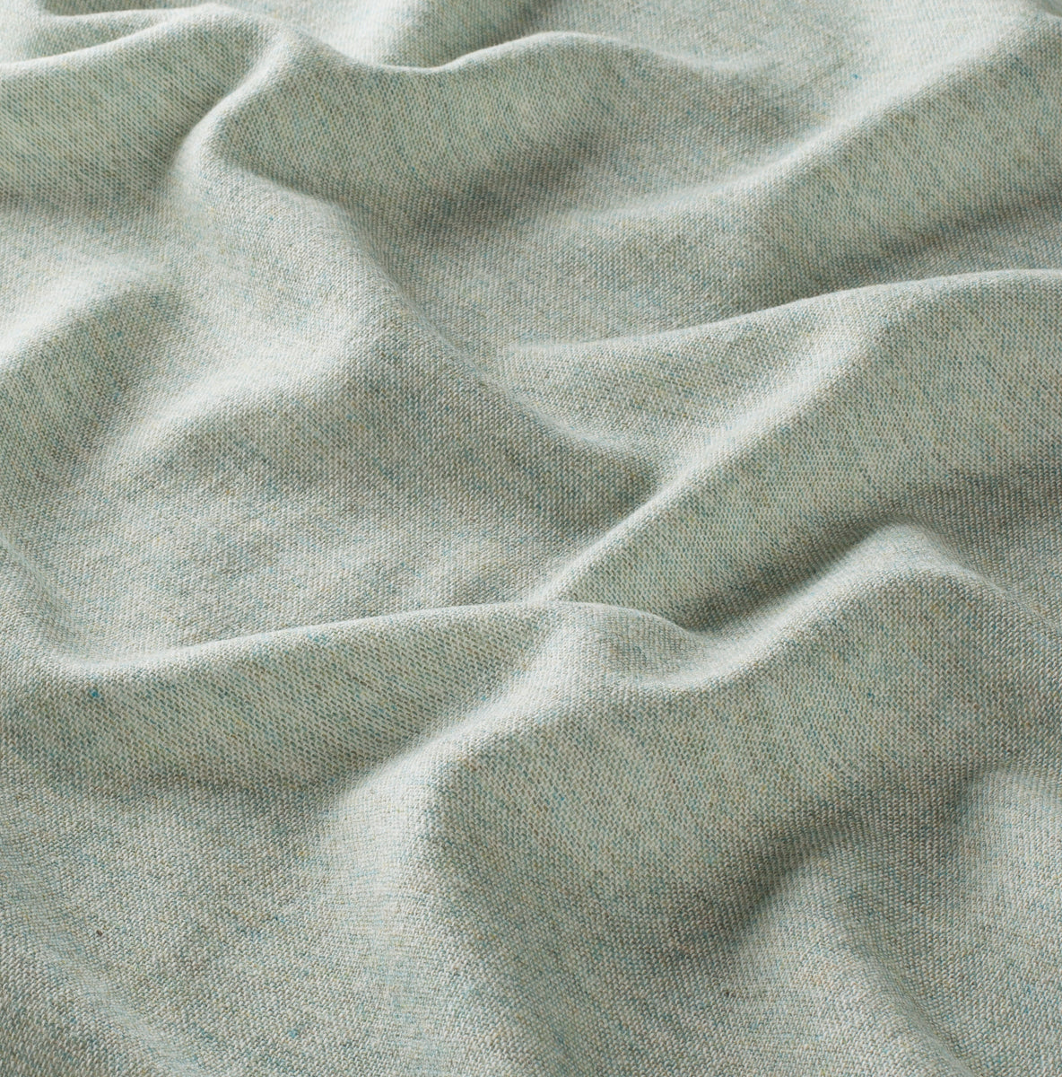 Gardintekstil ull Wool fra OsloDeco, i farge Lysegrønn 06