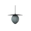 Taklampen Satelite Pendant, i blågrå fra Gubi.