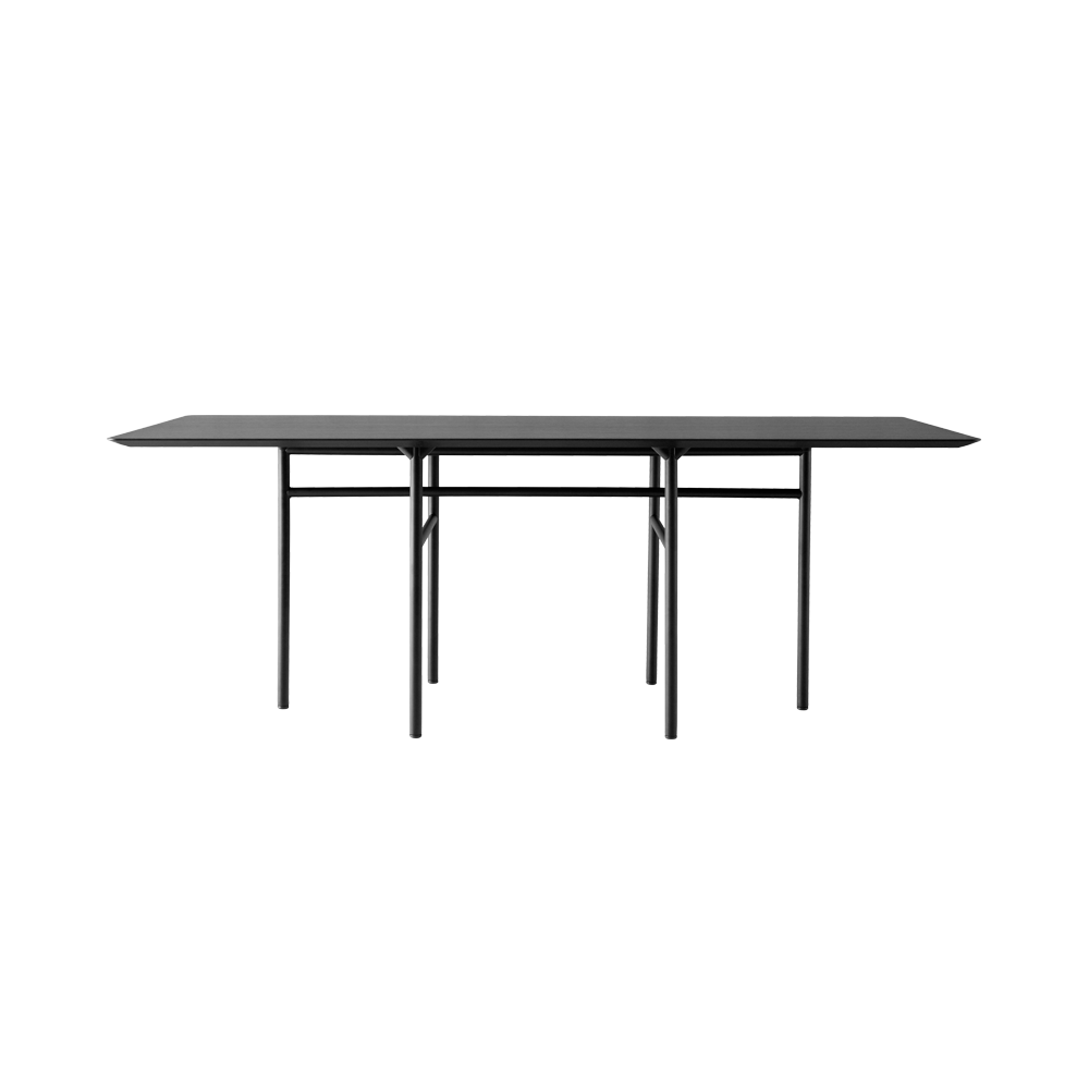 Spisebordet Snaregade, fra Menu er designet av Norm Architects.