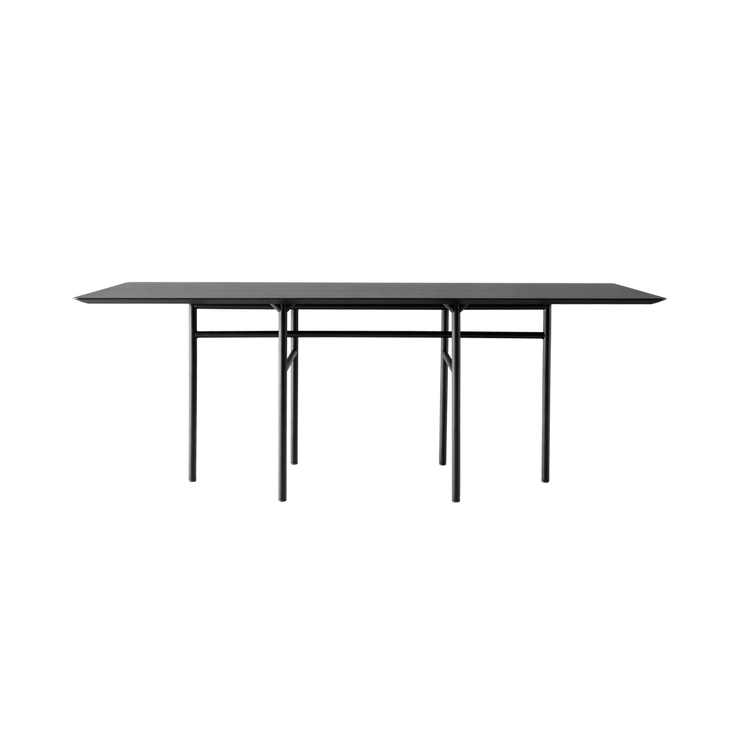 Spisebordet Snaregade, fra Menu er designet av Norm Architects.