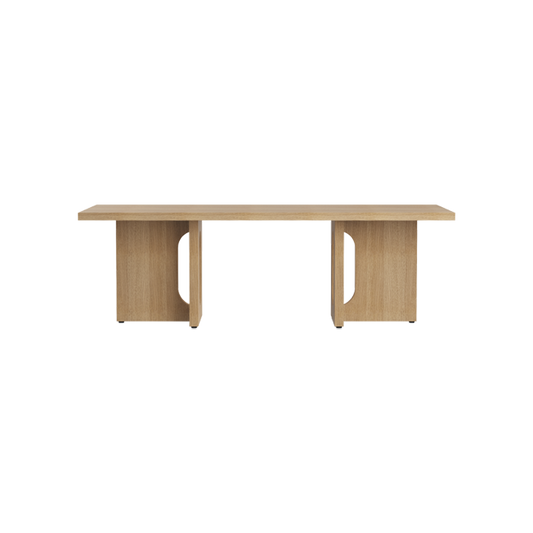 Androgyne Lounge Table i naturlig, lys eik.