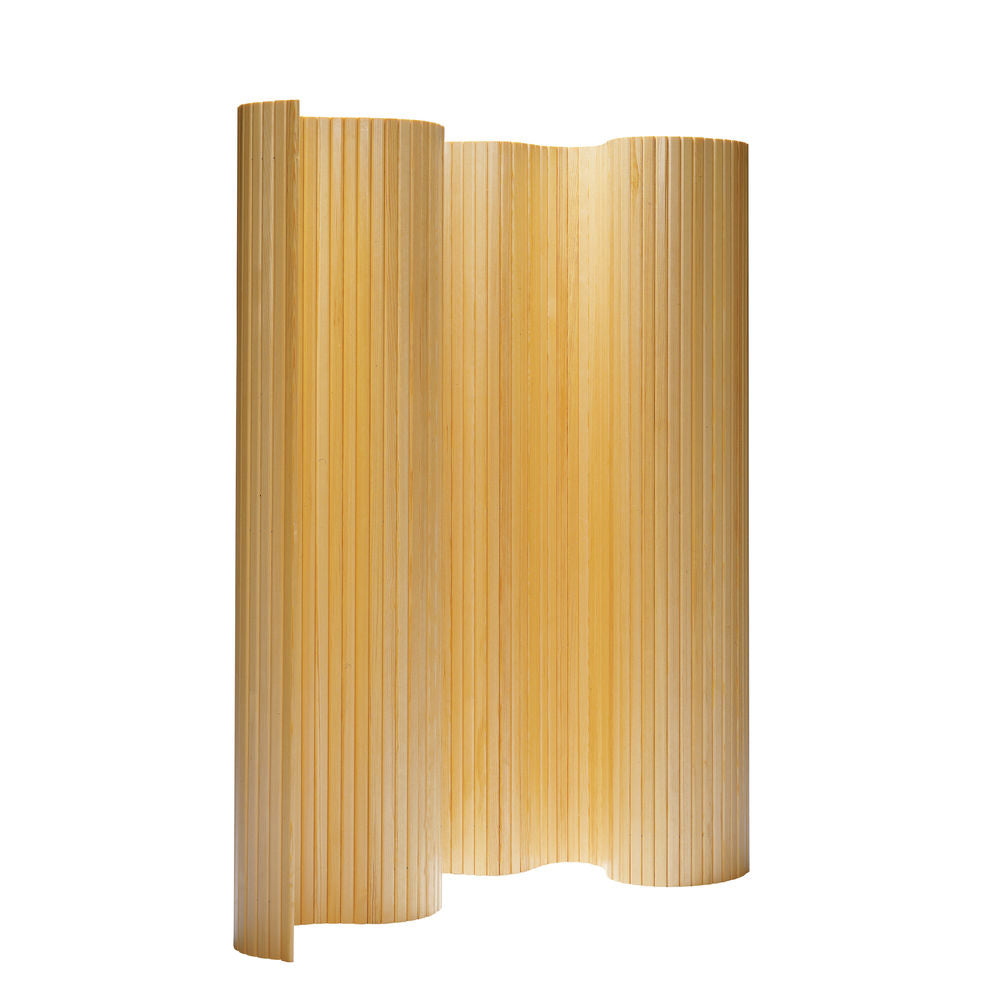 Screen 100 fra Artek er designet av Alvar Aalto i 1936 og er et godt eksempel på hans enestående evne til å blande tradisjonelle materialer med organiske former!