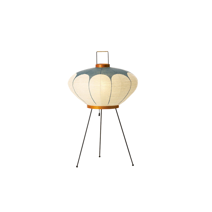 Designeren Isamu Noguchi designet Akari Light 9AD i 1951 for Vitra. Ambisjonen var å gjenskape sollyset.