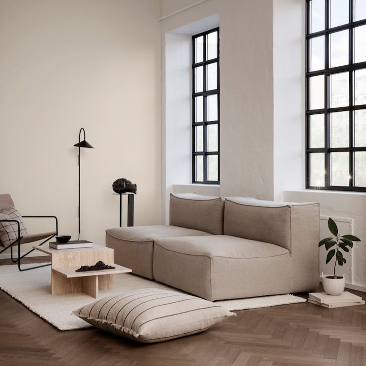 Pute Calm Cushion camel/black 80x80 cm fra Ferm Living