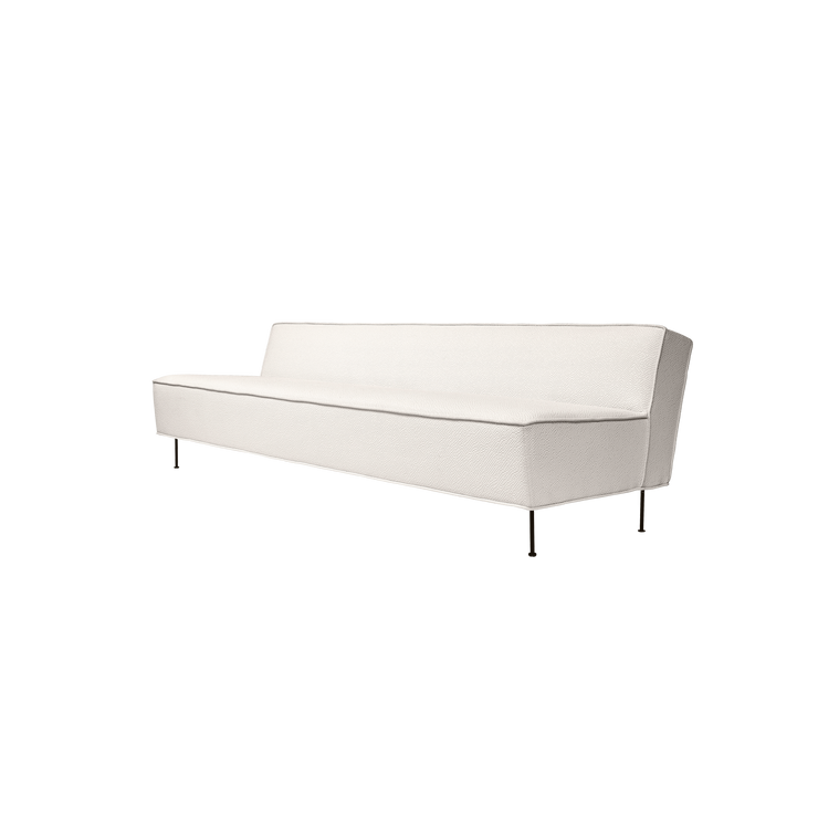 Sofaen Modern Line 3-seter fra Gubi er både minimalistisk og superelegant.