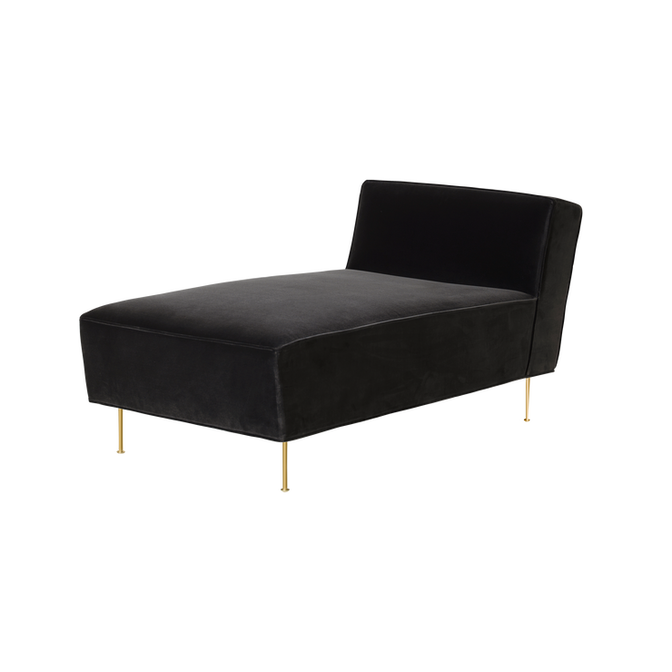 Modern Line Chaise Lounge dagseng fra Gubi i mørkegrå velur.