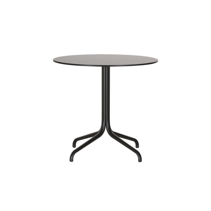 Utebordet Belleville Table fra Vitra, er designet av Ronan &amp; Erwan Bouroullec. Brødrene har latt seg inspirere av klassiske, franske kafé-møbler og gitt Belleville-serien et oppdatert og moderne utseende.