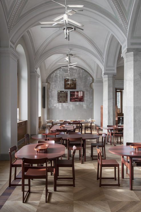 Atelier Chair er en universell trestol som ble designet til den nye restauranten til Nationalmuseum i Stockholm i 2018