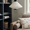 Ta med deg en smak av sommer inn! Lemon Cushion fra Broste har søte små sitroner brodert i bomullstrekket