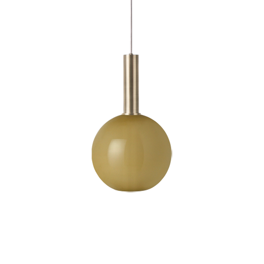 Pendellampe med messingsokkel og kuppel i farget glass, farge Southern Moss.