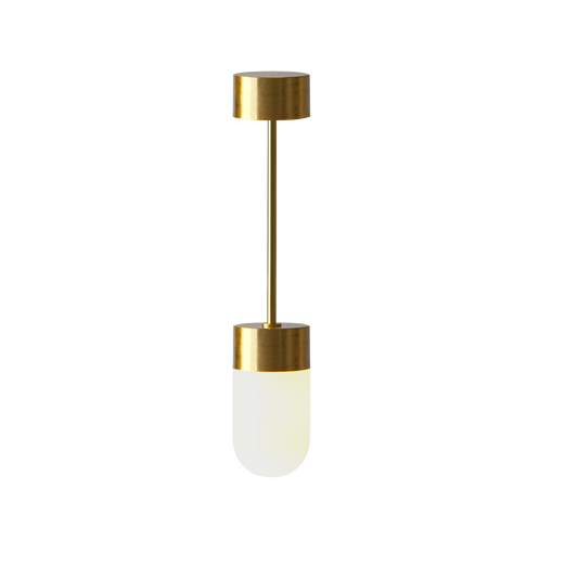 Den elegante og klassiske Vox taklampe, fra Rubn Lighting gir et elegant og behagelig lys.