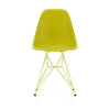 Stolen Eames Side Chair DSR i fargekombinasjonen Mustard/Citron.