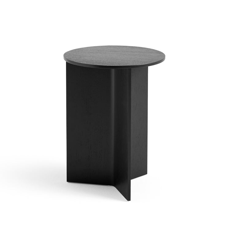 Dette sidebordet passer perfekt ved sofaen eller som nattbord ved sengen.